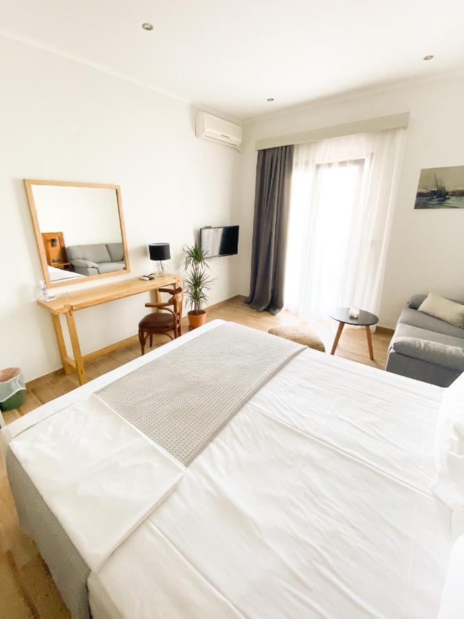 Eleni'S Sea View Adults Only Apartment Pefkochori Exterior photo